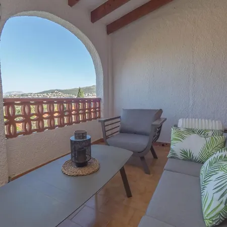 Leonie, Private Pool, Jacuzzi, 8p Villa