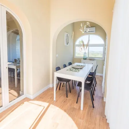 Villa Leonie, Private Pool, Jacuzzi, 8p