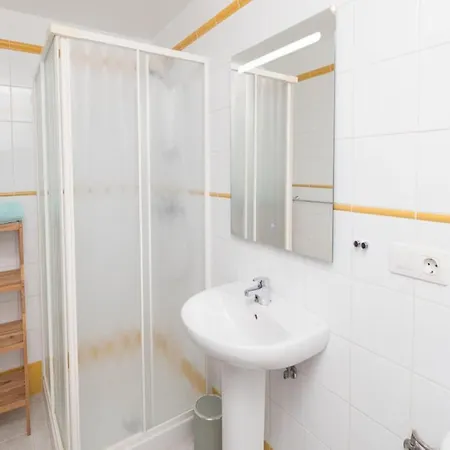 Leonie, Private Pool, Jacuzzi, 8p * Orba